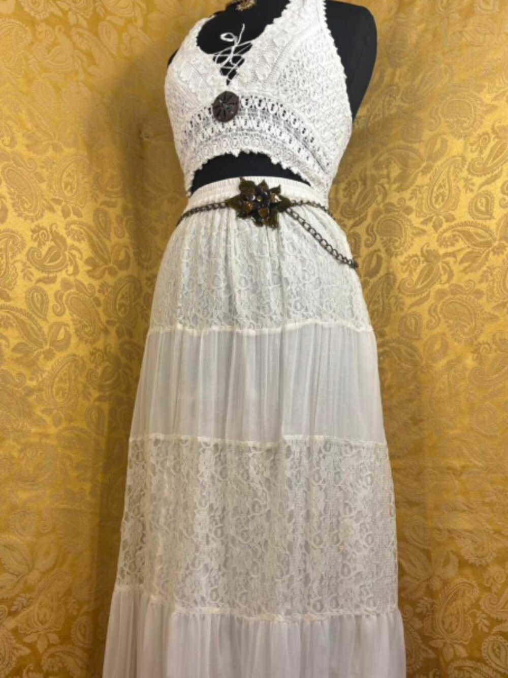 The Paragon White Lace Set Skirt